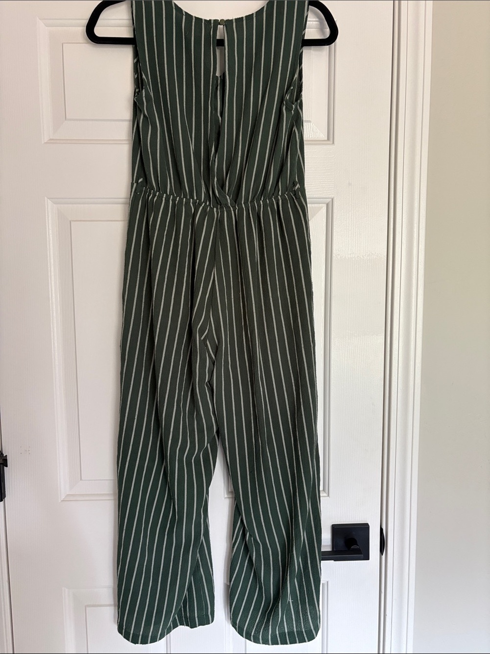 Monteau Olive Green Striped Sleeveless Jumpsuit Monteau Olive Green size Medium - Picture 4 of 7
